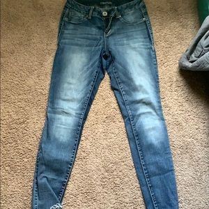 SIZE SMALL MAURICES JEANS